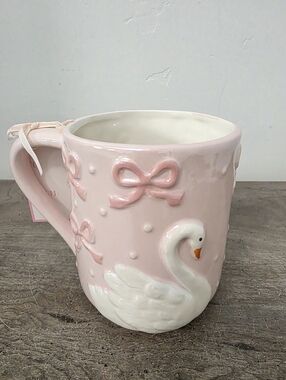 Peppermint and Pine Swan Pink Iridescent Mug Viral TikTok